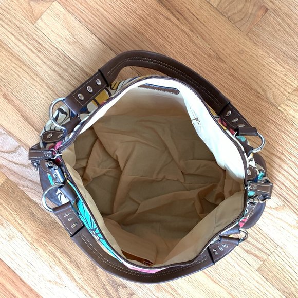 Relic Tan Floral Shoulder Bag - Picture 7 of 11